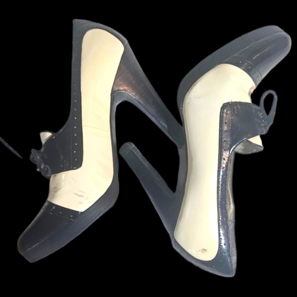 Steve Madden Patent Leather Heels - Picture 3 of 9